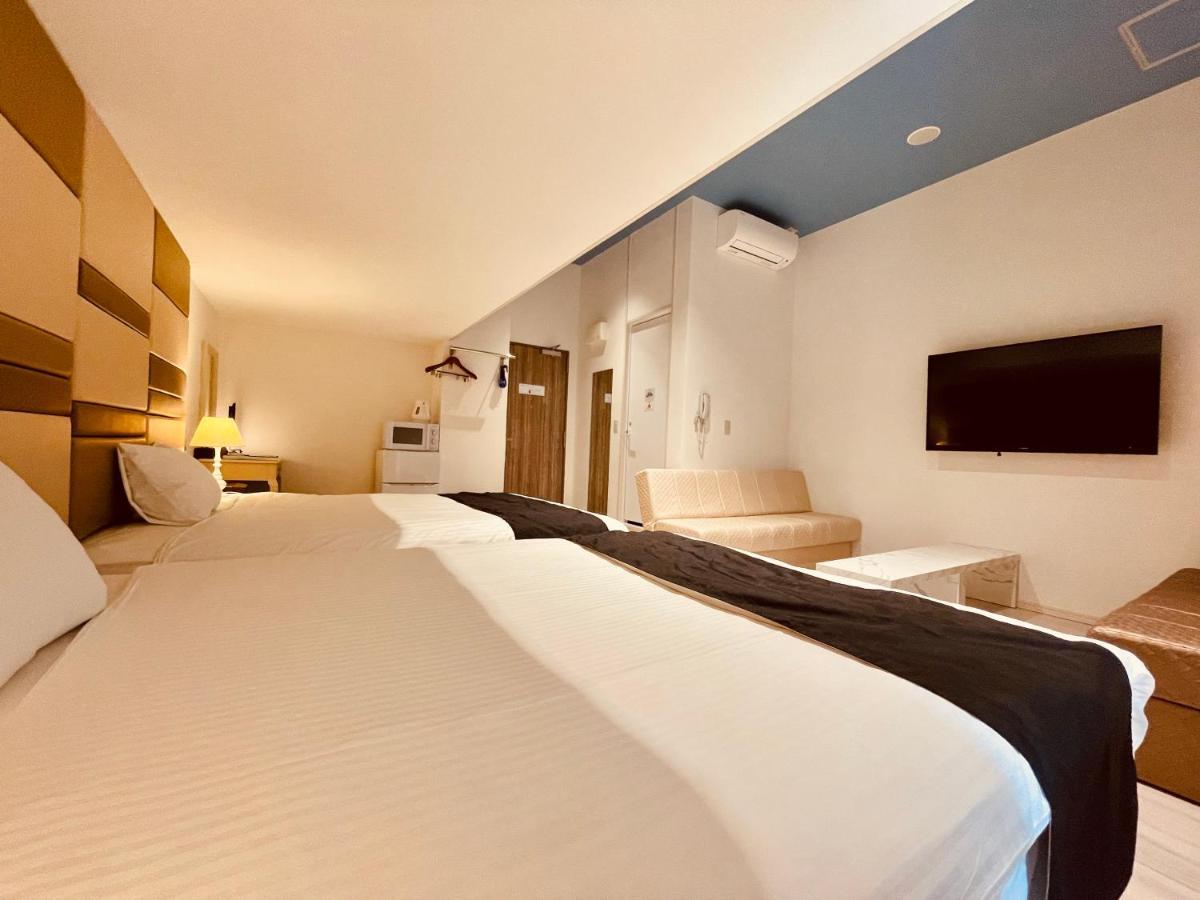 Phoenix Park Hotel Nago Esterno foto