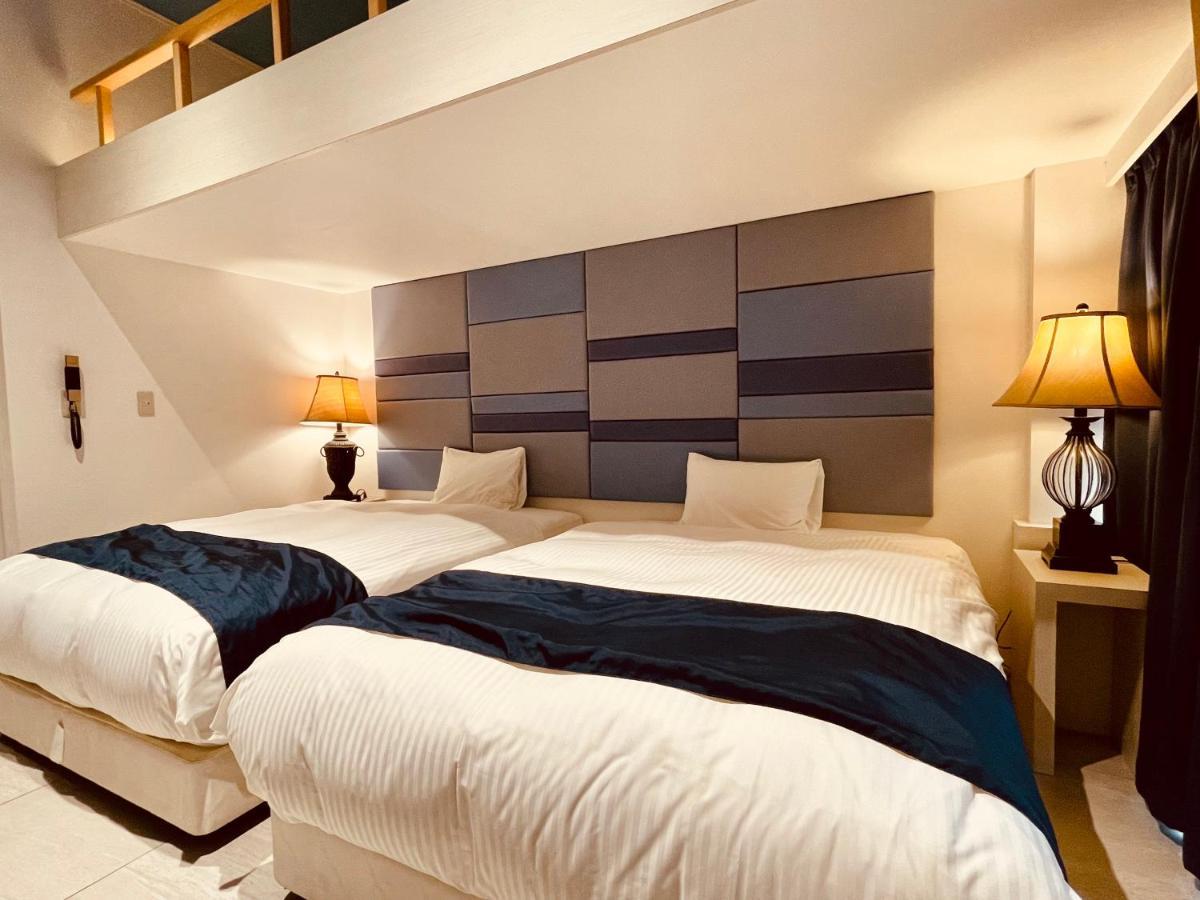 Phoenix Park Hotel Nago Esterno foto