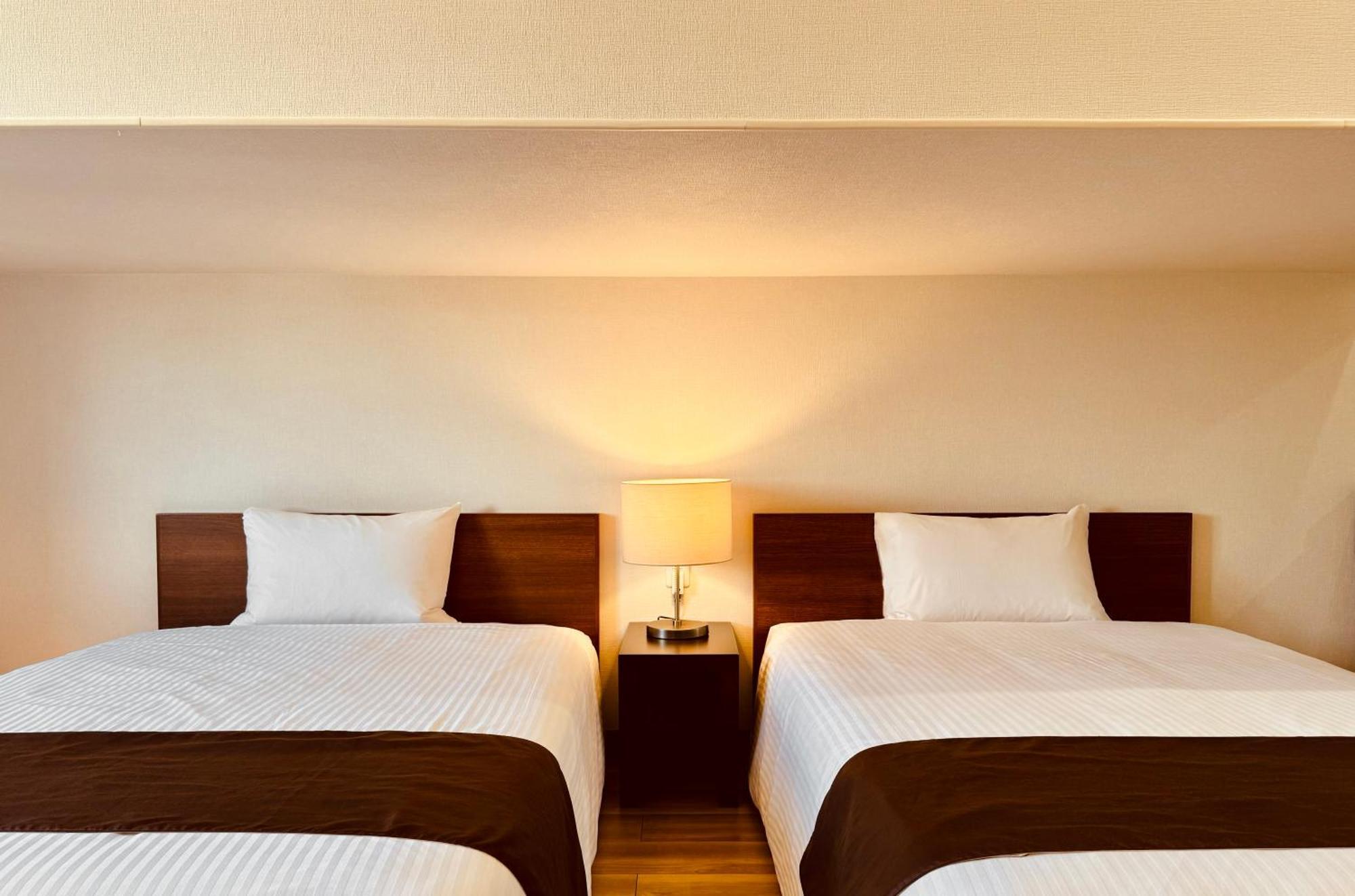Phoenix Park Hotel Nago Esterno foto